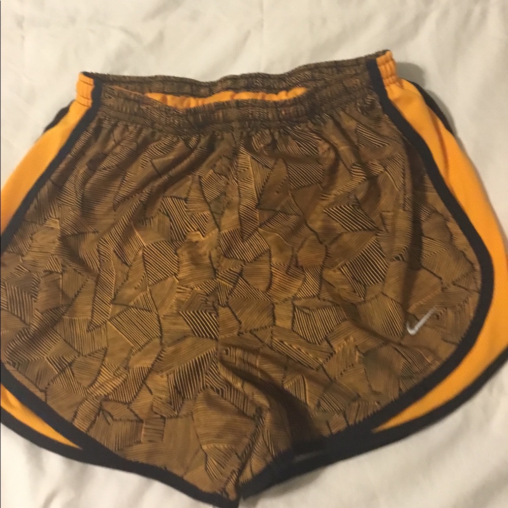 😍BOGO FREE😍 Nike size small